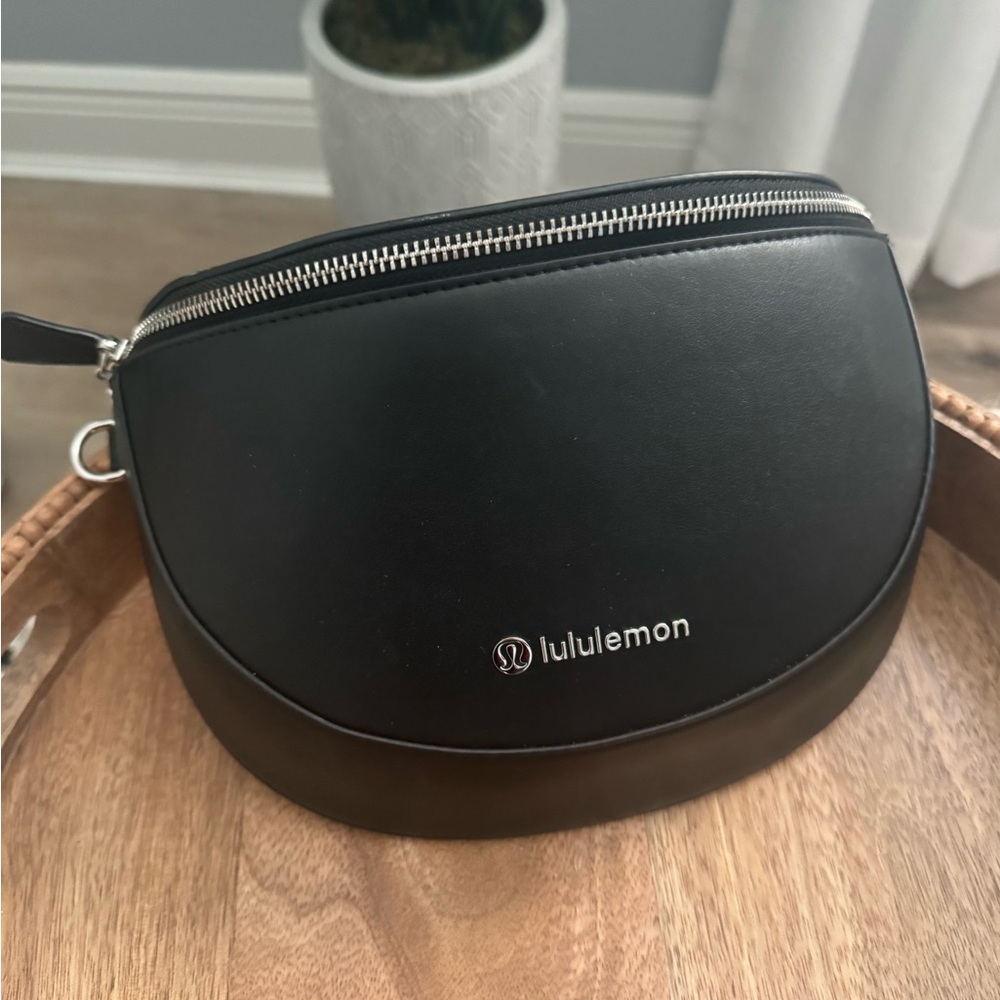 Lululemon Black Saddle Crossbody Bag